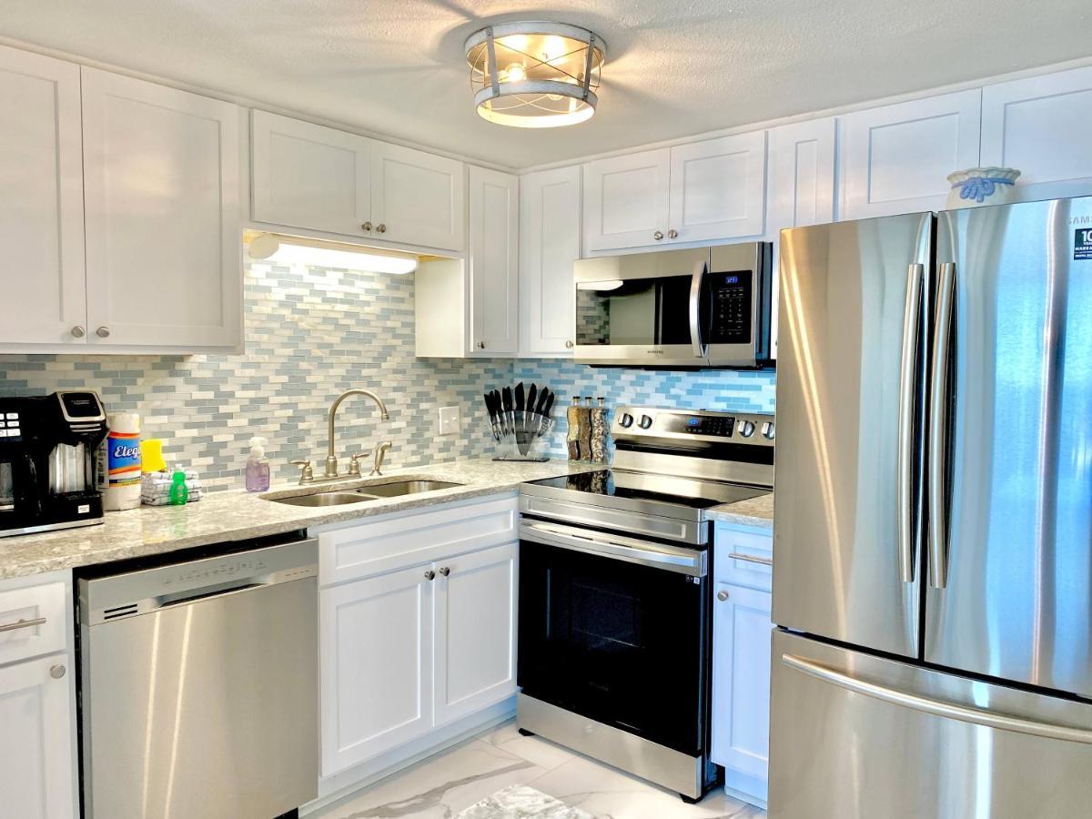 Island Winds East 202 By Albvr - Beautifully Renovated Beachfront Condo & Steps Away From Hangout & More! Ґалф-Шорс Екстер'єр фото